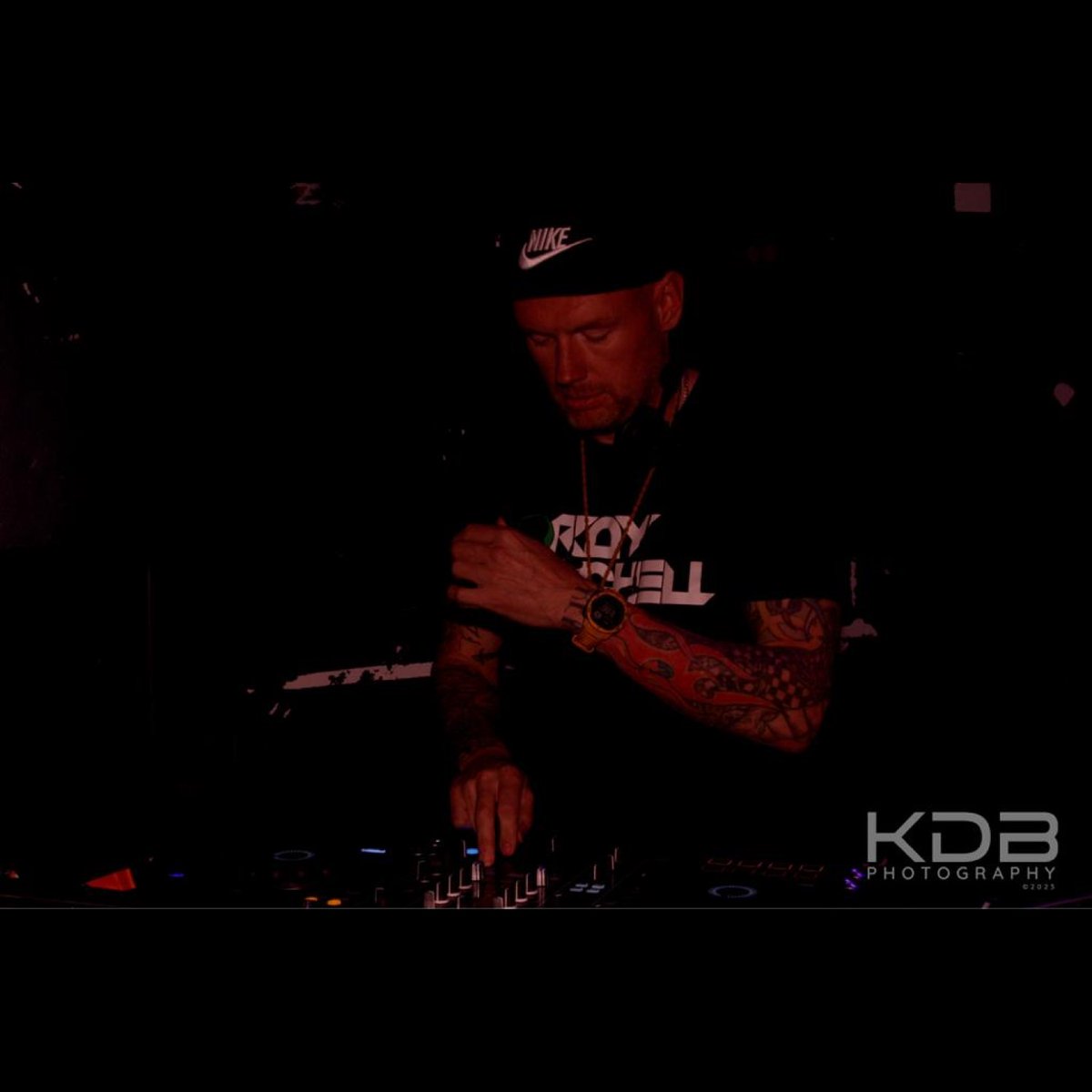 mattrodgersdj's tweet image. Trancey State Of Mind Ep 09 is released this week on Experience Music

Friday 24th May
linktr.ee/experiencemusic

@RayMitchell82 is on guest mix duties with an amazing set

#Trance #TranceFamily #ExperienceMusic #TSOM09