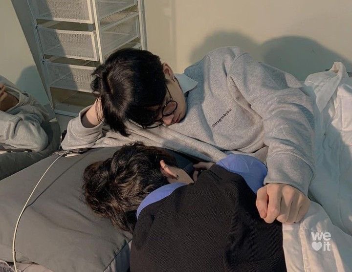 Jaemmm7's tweet photo. RISK IT ALL 
(A Hyunjin x Jaemin FiloAU)

- Are you willing to risk money, family and reputation for love or will you let your heartbreak and never recover from it? https://t.co/B3xbtcGRN7
