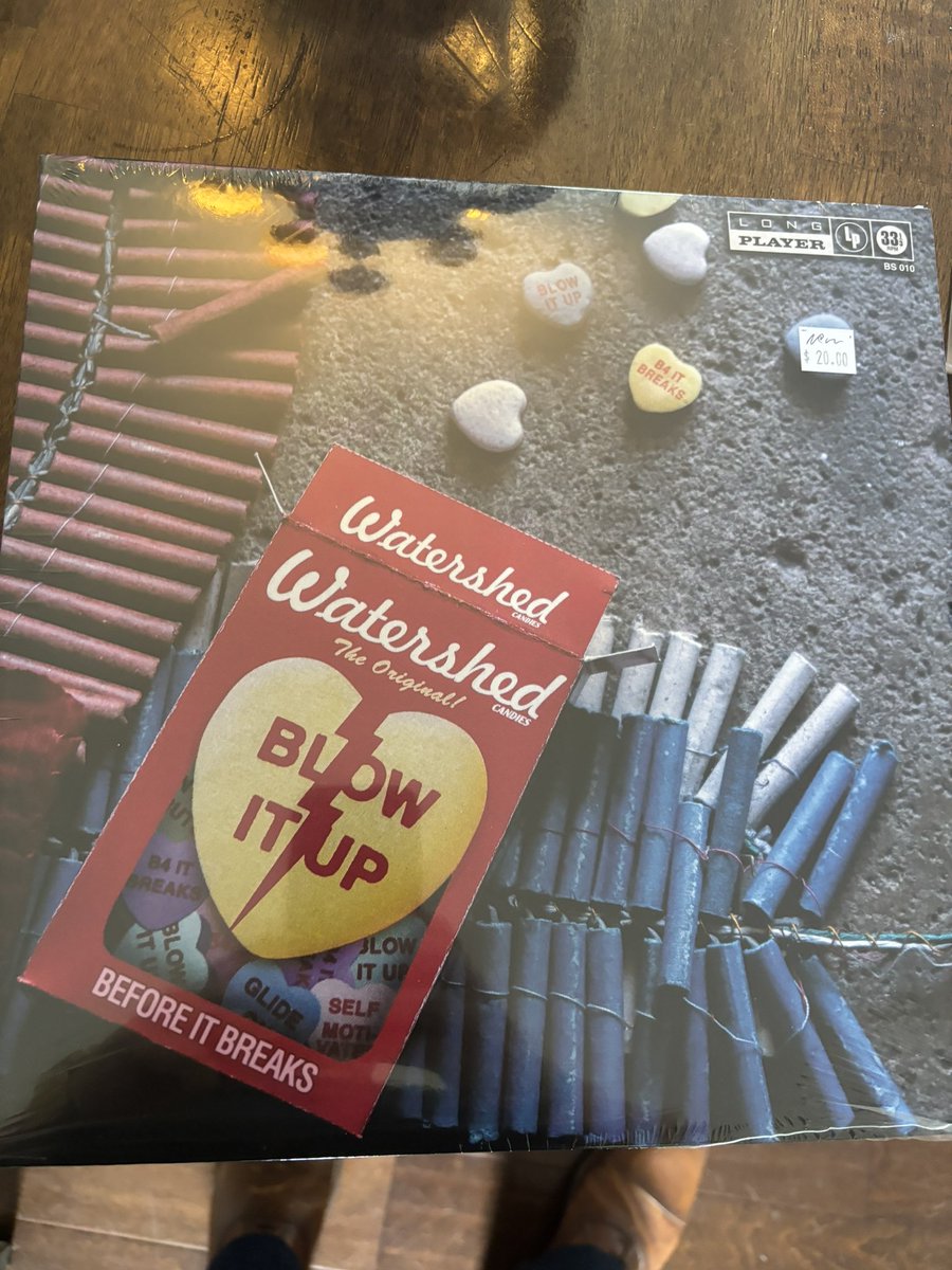 iccvox's tweet photo. picked one up today, they are flying off the shelf at @LostWeekendLPs https://t.co/tD9FcOujaR