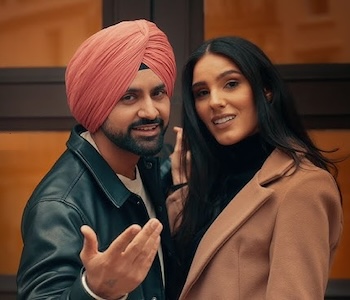 Out now is the title track “Mine” by #SartajVirk. simplybhangra.com/bhangra-videos… #Bhangra #NewMusic