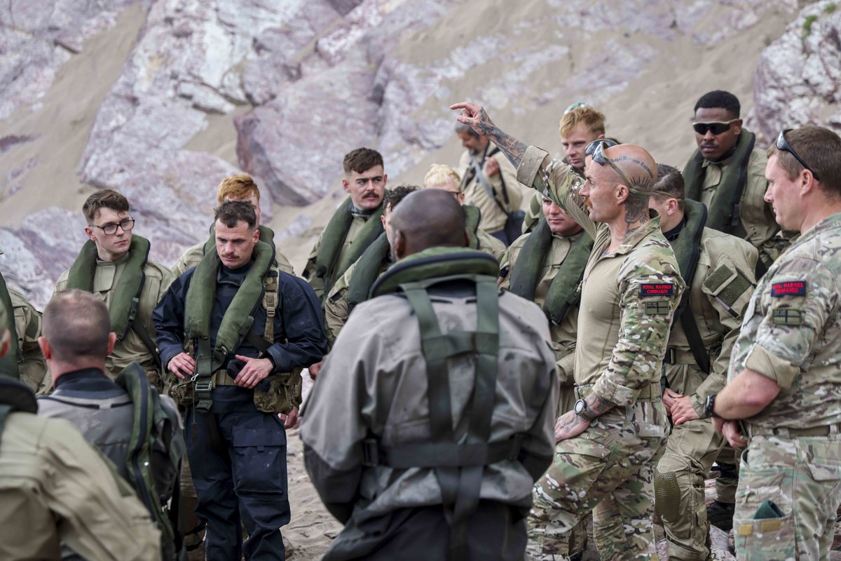 On 6 June, these Royal Marines will land in Normandy to commemorate #DDay80. 🇬🇧 In preparation, Royal Marines from 47 Commando Raiding Group conducted beach surfing drills using modern-day inflatable craft, in scenes reminiscent of events on D-Day. 🌊