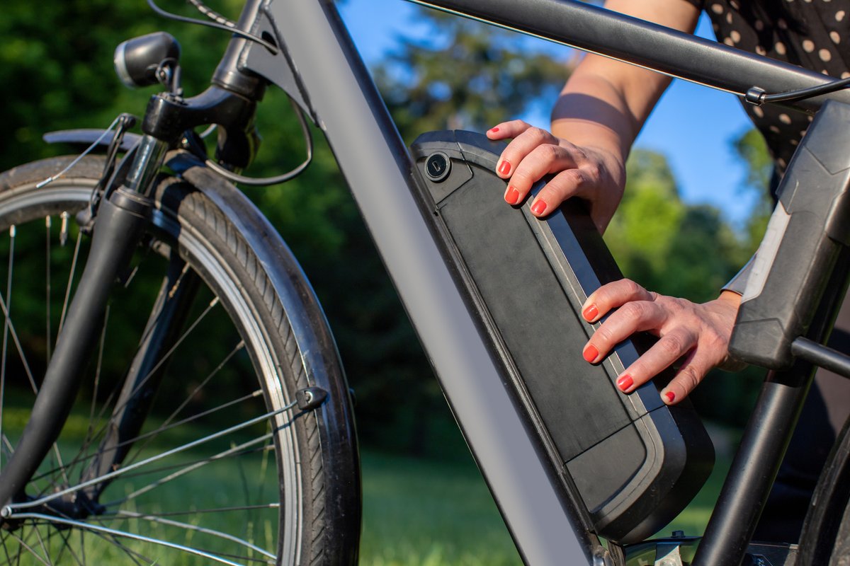 Attention cyclists on #CapeCod & the Vineyard! 🚴 Interested in electrifying your ride and saving money? @CapeLightEnergy’s rebate program can help income-eligible residents save up to 90% on a new e-bike. Learn more from @capecodtimes: bit.ly/4brAKvf