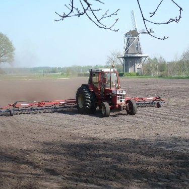 Loon- en grondverzetbedrijf Koonstra BV tweet media