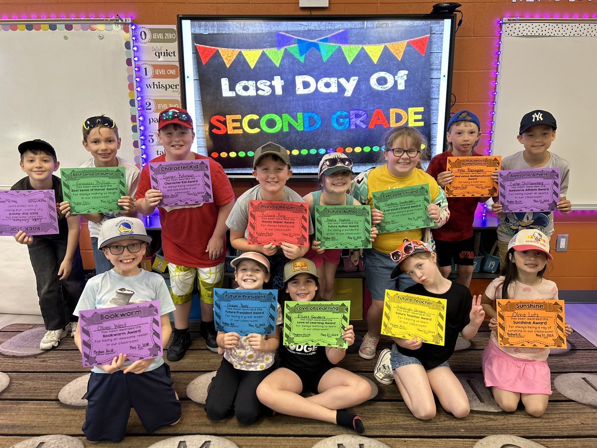 Last day vibes 💛🦦🥳☀️🤩