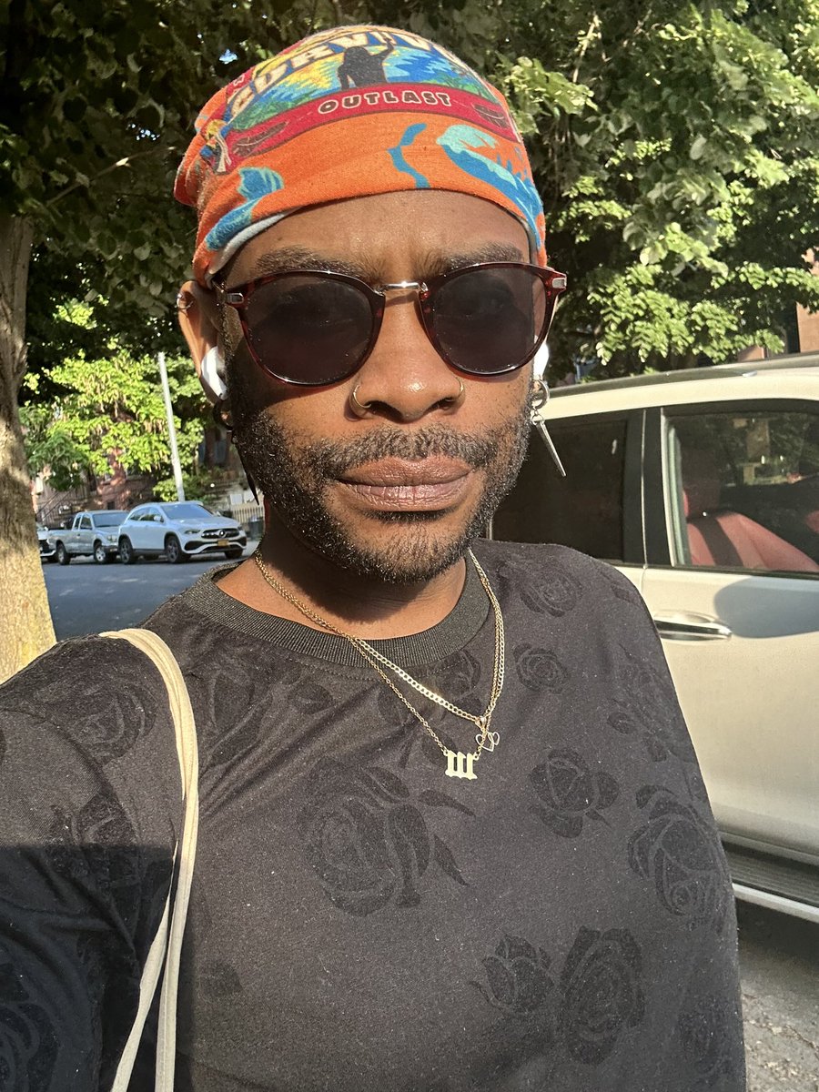 gangstaGURRY's tweet image. getting ready to celebrate #whitericewednesday. #survivor46 #survivor45