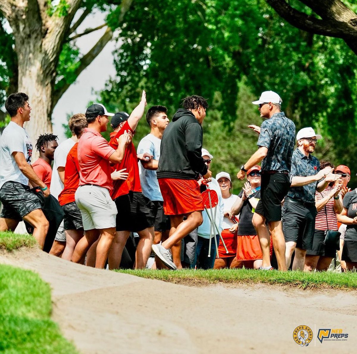 THIS IS WHAT “SCHOOL SPIRIT” LOOKS LIKE….WARRIORS SUPPORTING WARRIORS!

BACK2BACK CHAMPS!

#A414A
#ET