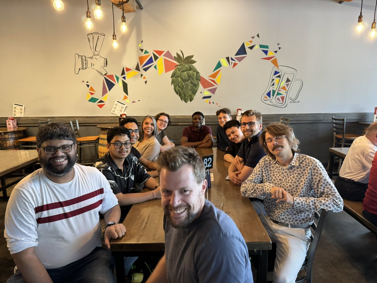 Happy faces at the first CSiDIR happy hour of the year!
To learn more about CSiDIR, visit : lindseylab.engin.umich.edu/home-of-csidir…