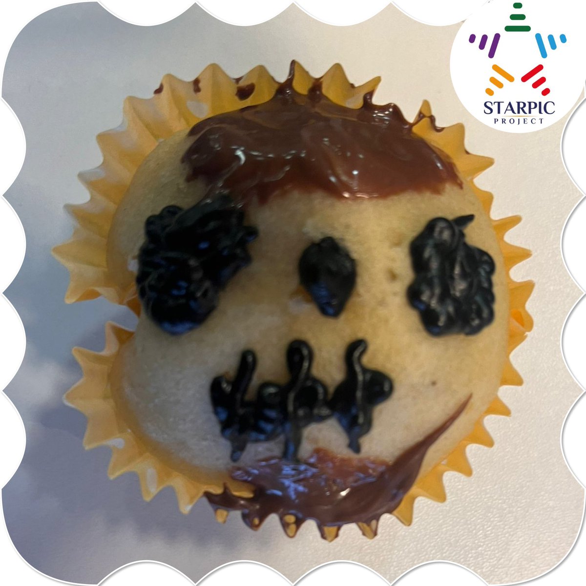 The Wednesday group making cupcakes tonight. Great fun 🧁. @YouthScotland @LAYC2015 _________________________ #youthwork #starpicproject #community #confidence #safespace #learning #transferableskillsets
