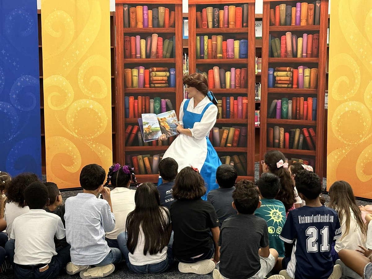 Kelly Williams: Meet Me in the Library tweet media