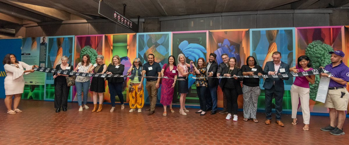 wmata's tweet image. Our #ArtinTransit program partnered with @RosslynVA to beautify the construction panels at Rosslyn Metro Station. Check out the vibrant artwork by local artists on your commute! Learn more: wmata.com/about/news/Loc… #wmata #RosslynVA