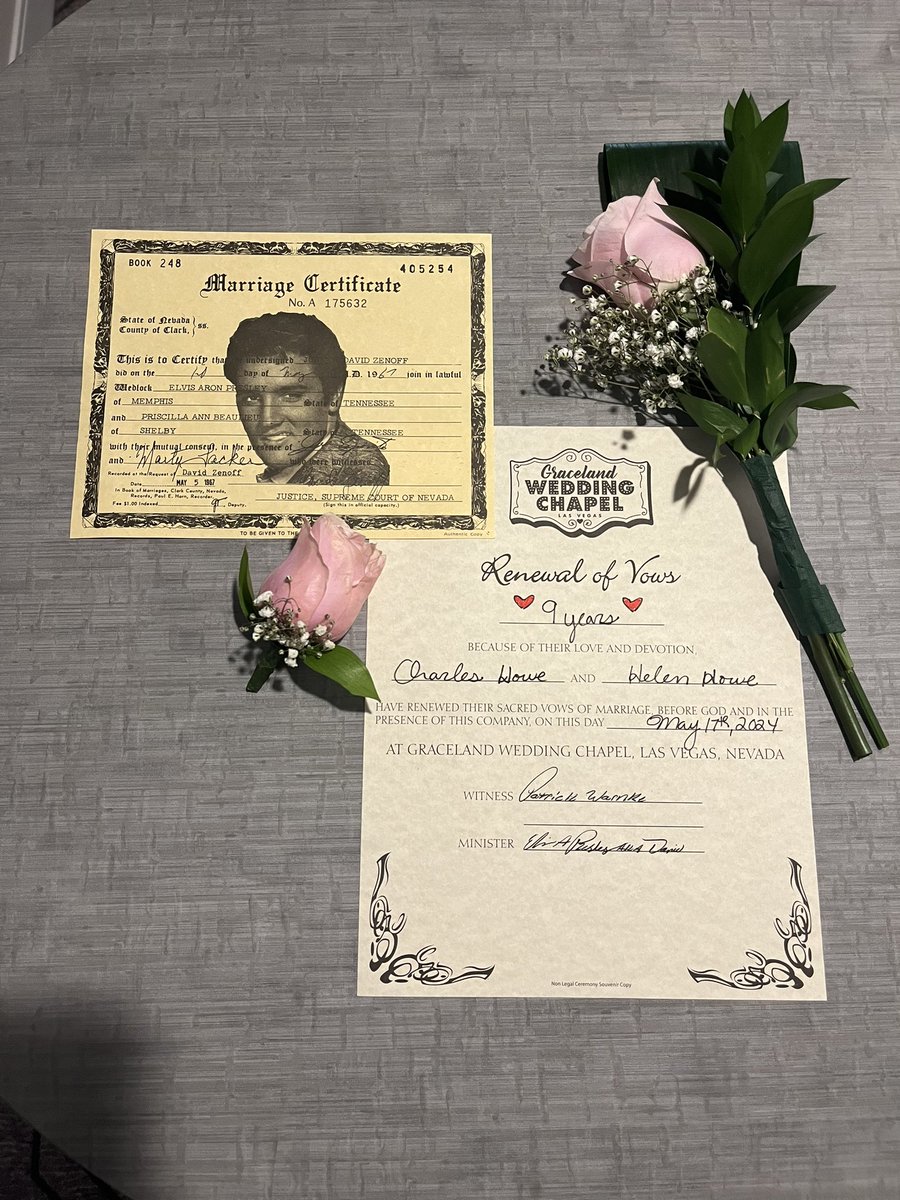 chic howe tweet media