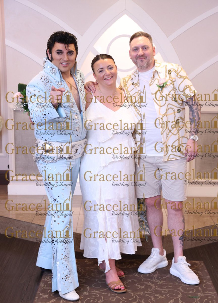 chic howe tweet media