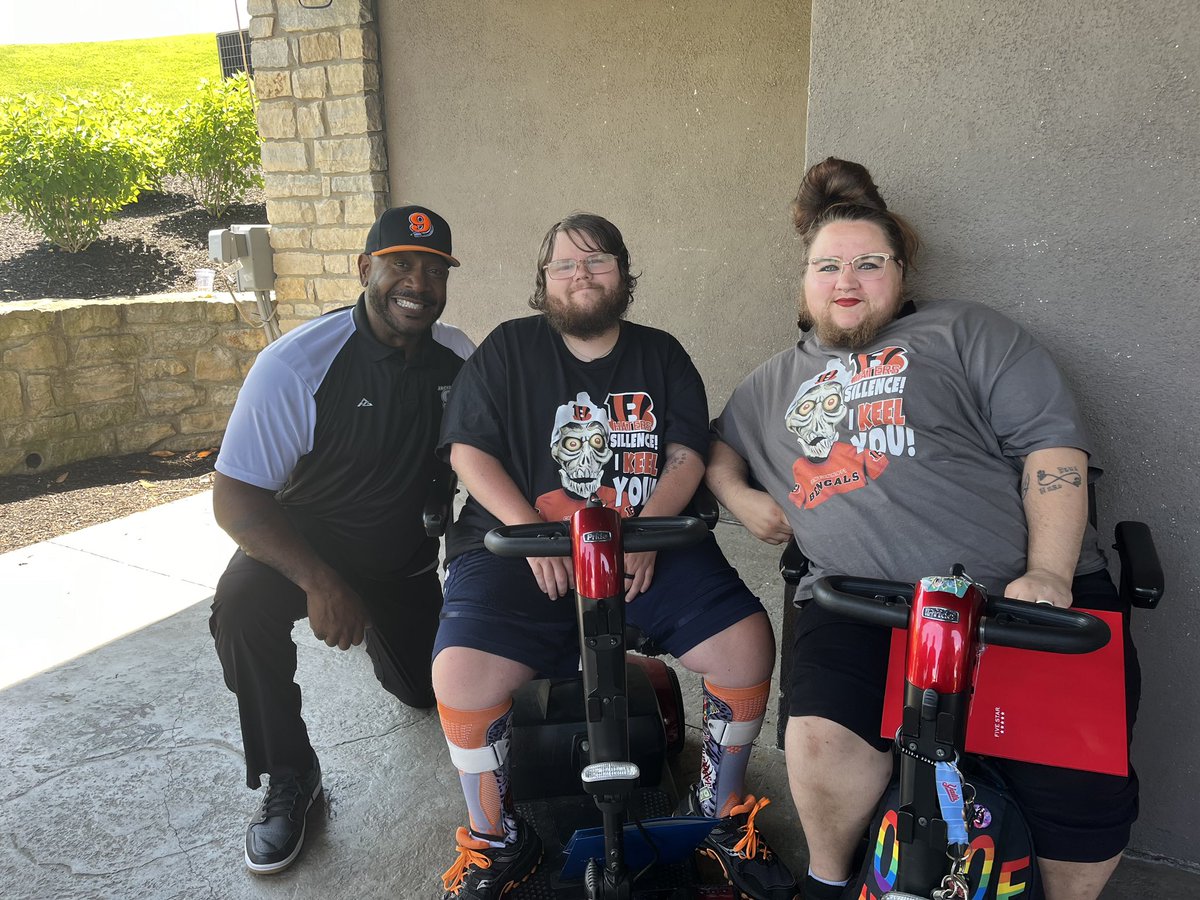 TheChampx4's tweet photo. Vote for my new buddy @coreydillon_28 for the ROH!!!! #voteforcorey https://t.co/7SDbRft6Hb