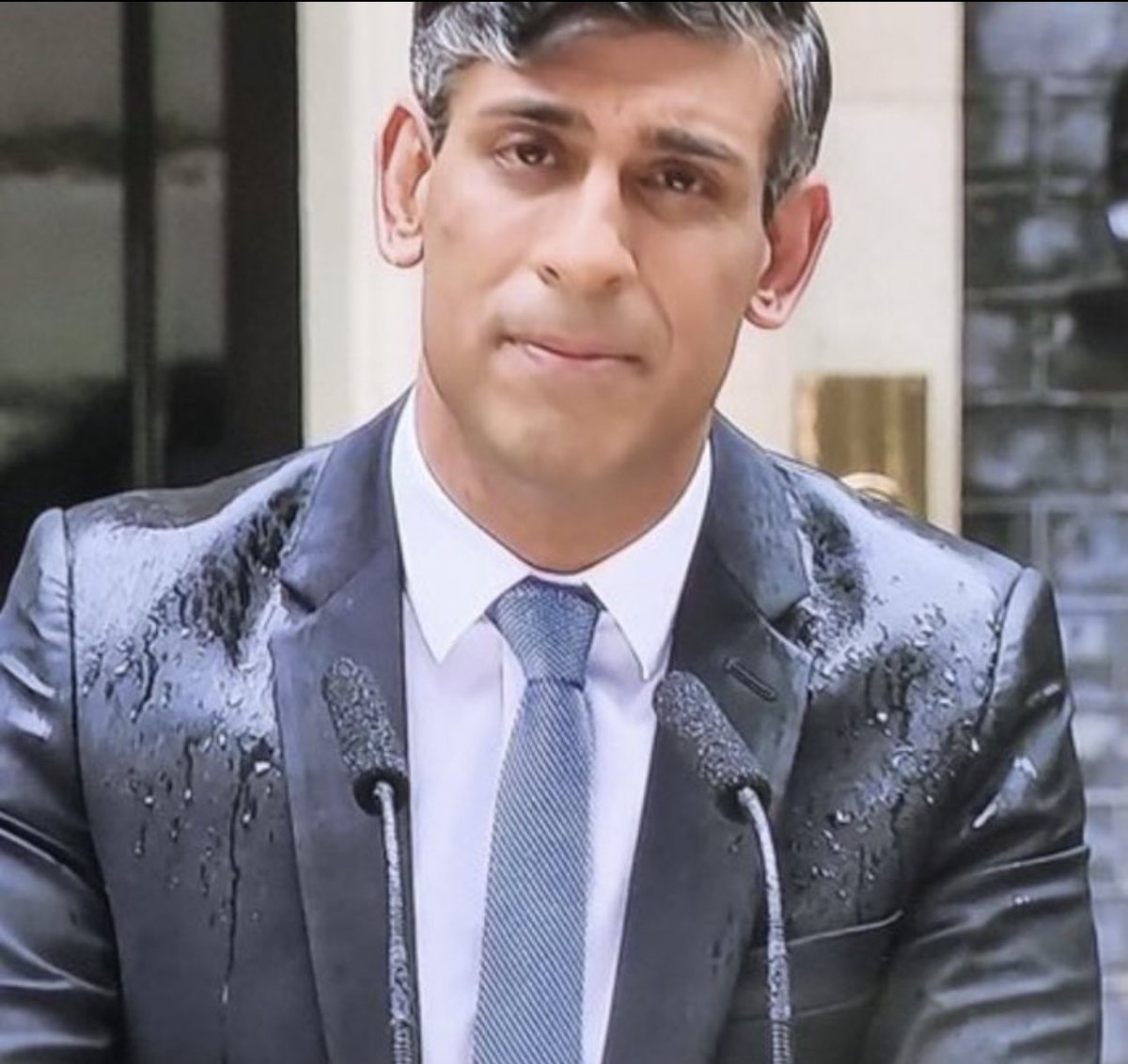 So the e Government has spent how many millions on military defence but Downing Street has no umbrellas? We need a public enquiry NOW!🤣 
#trending #GeneralElection #rishi