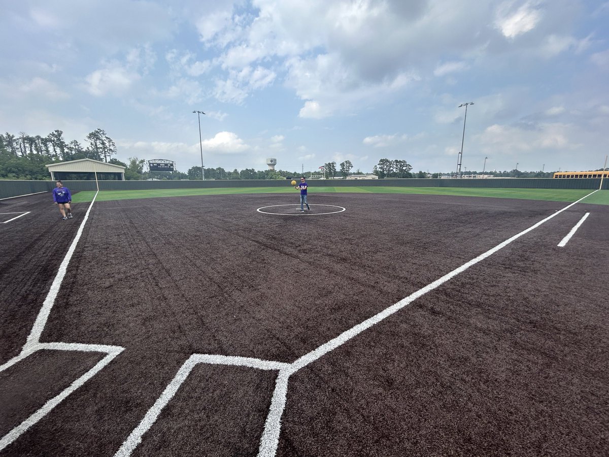 ashirey5's tweet photo. The stage is set for Battle of the Lakes kickball tournament next Thursday! πππ #LLEvsLSE #HumbleISDFamily @HumbleISD_LLE @HumbleISD_LSE https://t.co/Gs6pOTYCWe