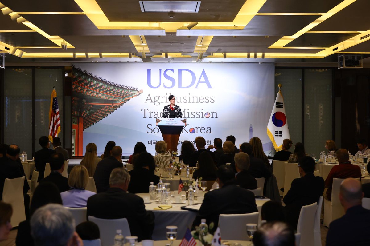 For #WorldTradeWeek🌎, USDA Under Secretary Taylor shared her thoughts on the Administration's commitment to tapping more, new & better global market opportunities for 🇺🇸 producers & agribusinesses. The bottom line is that ag trade matters to everyone! 📰usda.gov/media/blog/202…