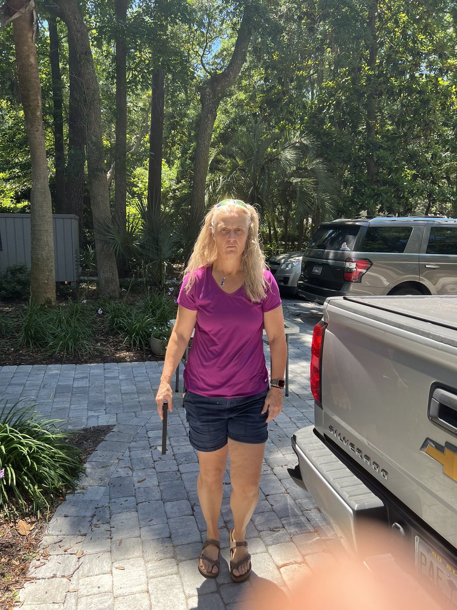 GlimmerGlassGft's tweet photo. Hey, our boss decided to show up to work today. 

How lucky are we?

It’s a hot one and that pool is calling our name. 

#makelifeglimmer #theboss #handmade #handmadegifts #madeinusa #madeinamerica #madeinsc #wholesale https://t.co/c0XQOd3WV1