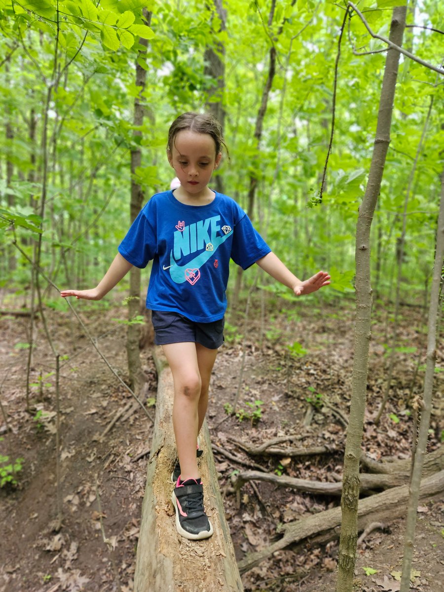 A great day exploring habitats with the grade 2 and 3 students from @orchardparkdsbn @ColleenFast1 @dsbn #playexplorediscover #outdoored