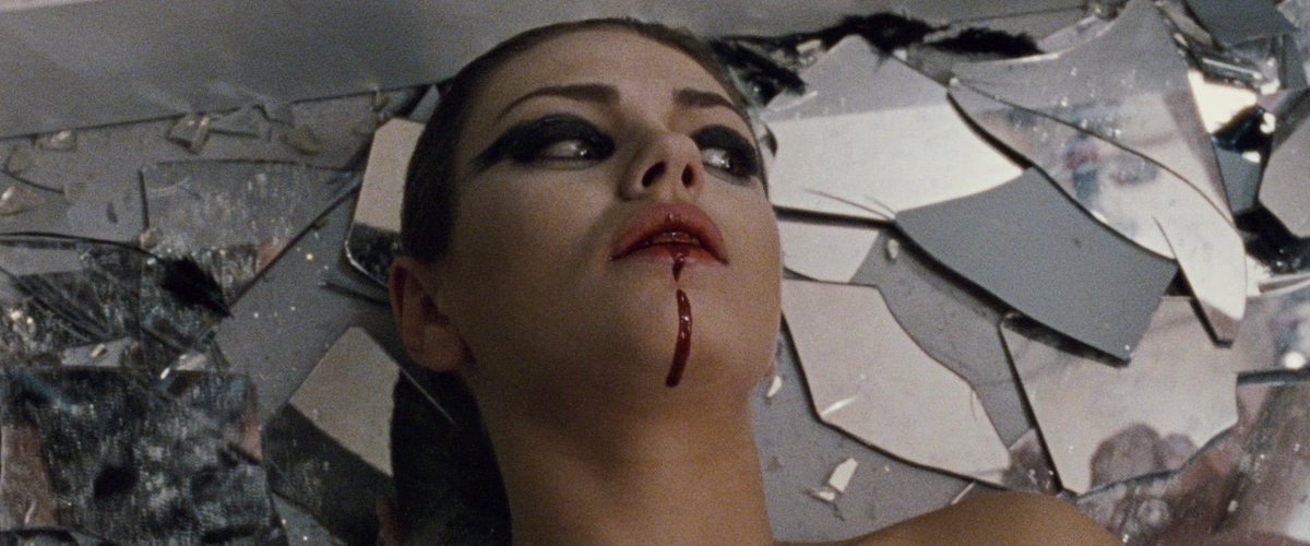 TheCinesthetic's tweet photo. black swan (2010) dir. darren aronofsky https://t.co/tbI45MoR5t