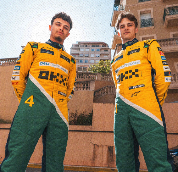 3 brasileiros se olhando