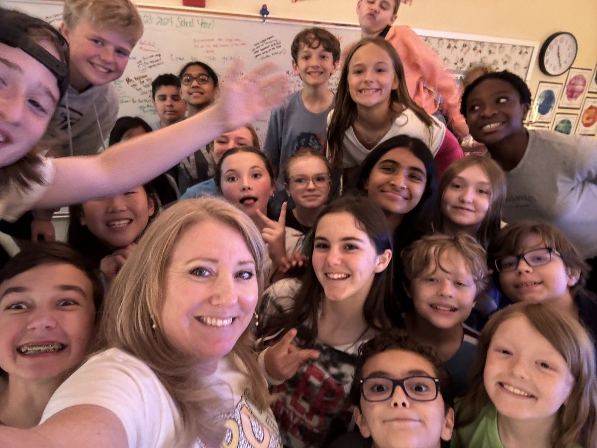 DawnLogeman's tweet photo. 2023-2024 in the books! Love these kiddos and will miss them this summer! @PISDReynolds 
#prosperproud https://t.co/469Notl9SK