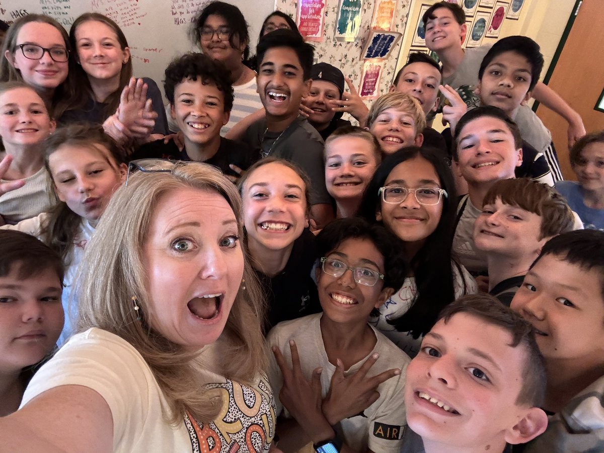 DawnLogeman's tweet photo. 2023-2024 in the books! Love these kiddos and will miss them this summer! @PISDReynolds 
#prosperproud https://t.co/469Notl9SK