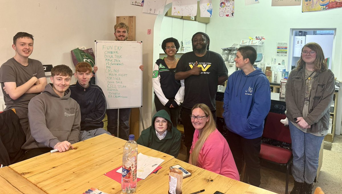 Yesterday the new mayor, Cllr Suzanne Wyatt announced <a href="/FoodNetworkSK/">Stockport Food Network</a> as their chosen charity and our teenagers approved! They’ve spent the evening planning fundraisers to support her! <a href="/StockportMBC/">Stockport Council</a> #stockportfoodnetwork