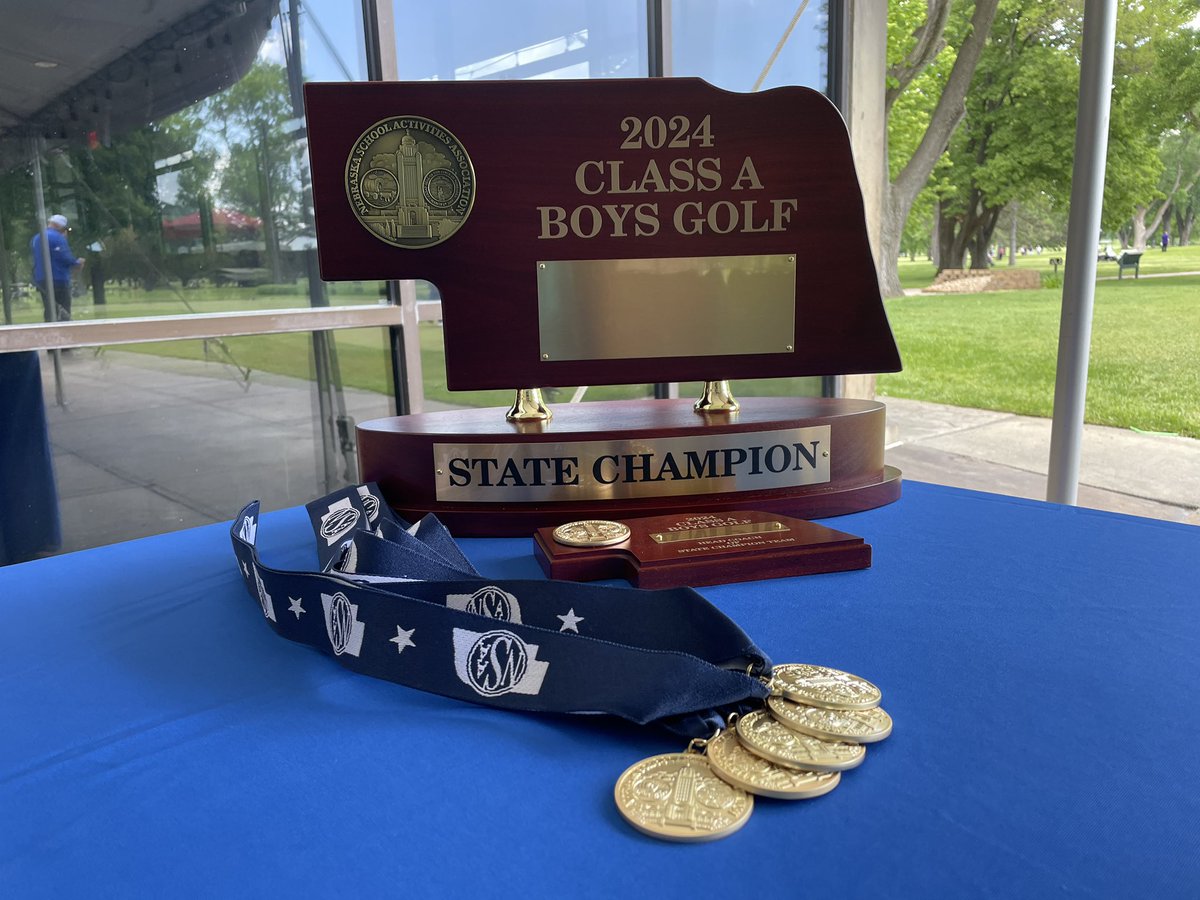 📍Norfolk Country Club ⛳️ Class A Boys State Golf Finals Lincoln Southeast leads the team standings (+15) as the leading group hits the back nine. (@1011_News)