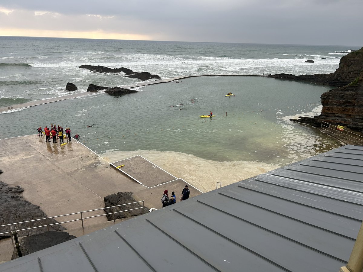 Sea pool is back up and filled. I wonder if anyone will choose the morning swim instead of a run tomorrow 🤔