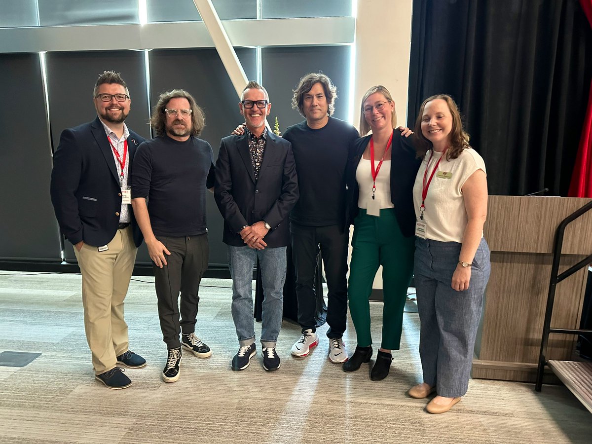 Glenn Vollebregt (He/Him) (@gvollebregt) on Twitter photo Fantastic morning at our annual <a href="/whatsinsideslc/">St. Lawrence College</a> #LCCSLC with keynote speaker <a href="/davidusher/">David Usher</a> on the Creative Thinking Methodology! Fantastic morning at our annual <a href="/whatsinsideslc/">St. Lawrence College</a> #LCCSLC with keynote speaker <a href="/davidusher/">David Usher</a> on the Creative Thinking Methodology!