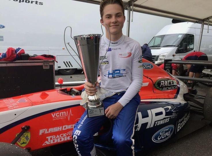 7 years ago today, Oscar won his first race in British f4… crazyyyyy