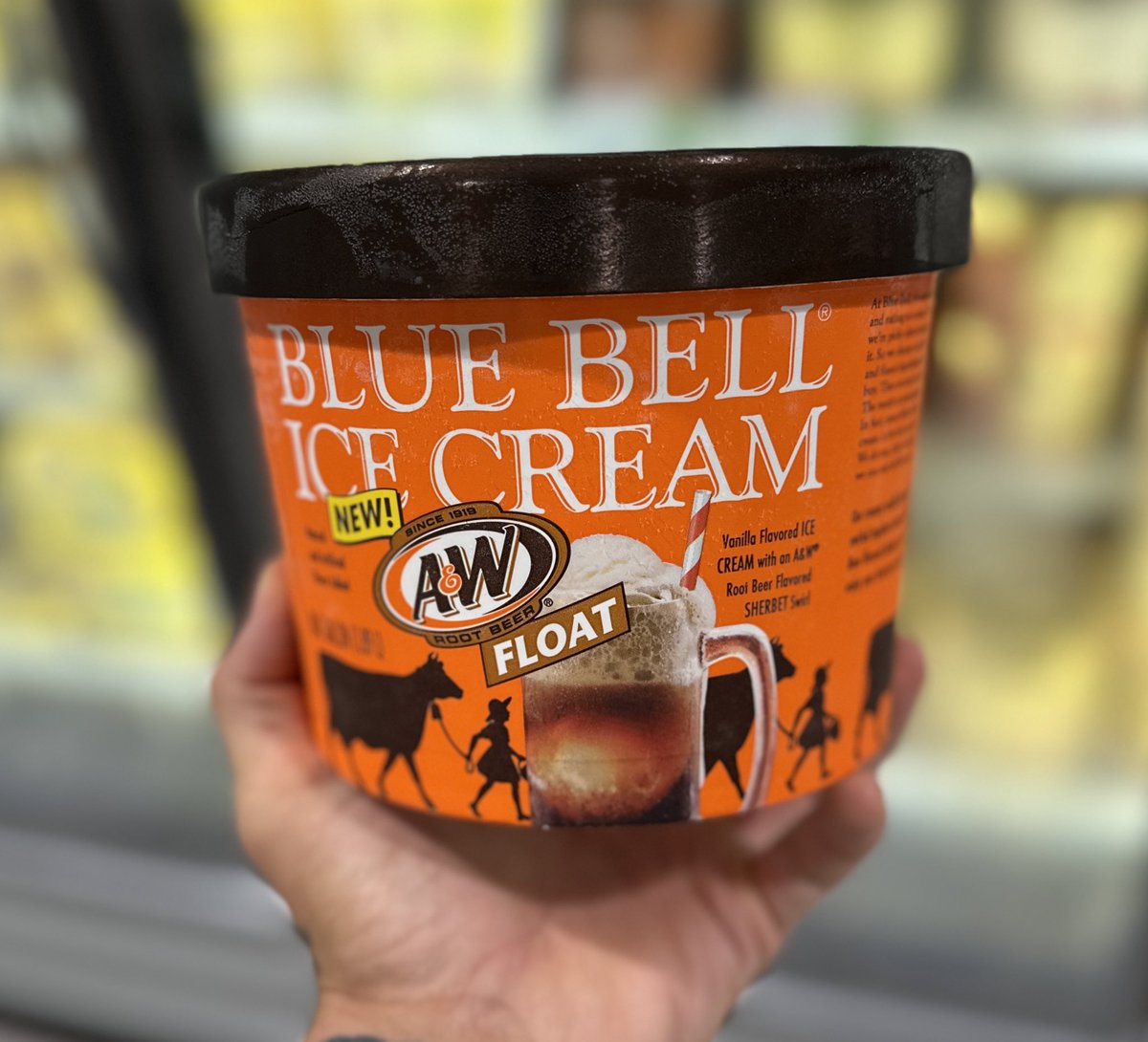 I can’t believe a flavor this simple could be so good.  It might be my A&W bias talking but this is one of my favorite @bluebellicecream flavors of all time.