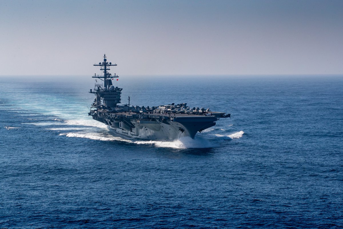 📍Atlantic Ocean 
The #nuclearfleet Nimitz-class aircraft carrier USS George Washington (CVN 73) transits the Atlantic Ocean.  
#unmatchedpropulsion #harnesstheatom