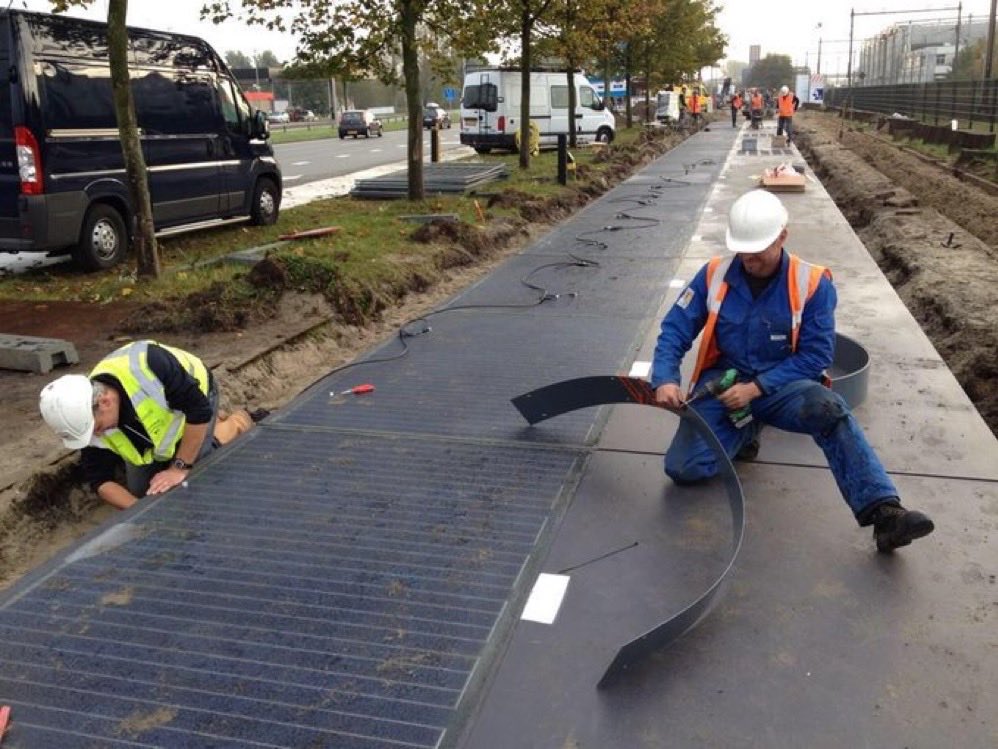 Hollanda'daki güneş enerjisi üreten yollar tahminlerden daha iyi çıktı. Ev elektriğini karşılayabilecek kapasitede.