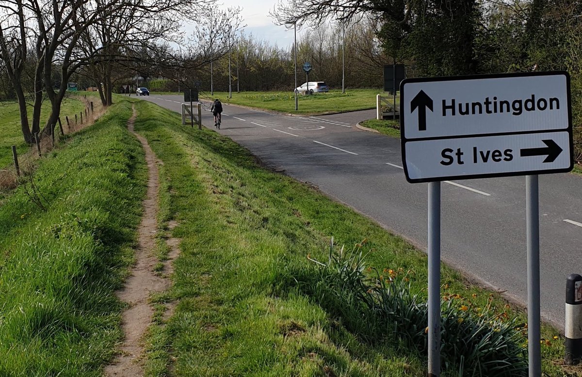 johnmbrampton's tweet image. Congratulations to Cllr Doug Dew, @HuntsLibDem, Cllr for #HemmingfordGrey, #Houghton &amp;amp; #Wyton, elected vice-chair of #HDCCouncil. Look forward to working with him and fellow cllrs to provide safe walking &amp;amp; wheeling routes from #StIves to #Huntingdon @camcycle #saferstreets