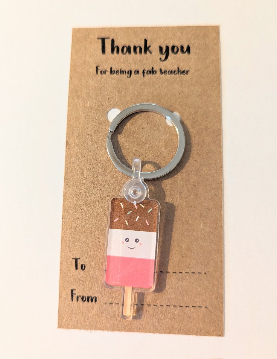 These cute keyrings make great little gifts for teachers Choose from 2 designs andrealemindesign.etsy.com #handmadehour #teachergifts #fabteacher #WednesdayMotivations