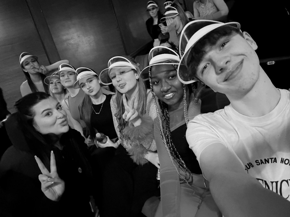 A sweet ending to a new beginning … Year 11 it’s been a blast. Wishing you the best of luck for the remainder of your GCSE’s. Keep in contact and thank you for making Performing Arts what it is today 🩶

RD x