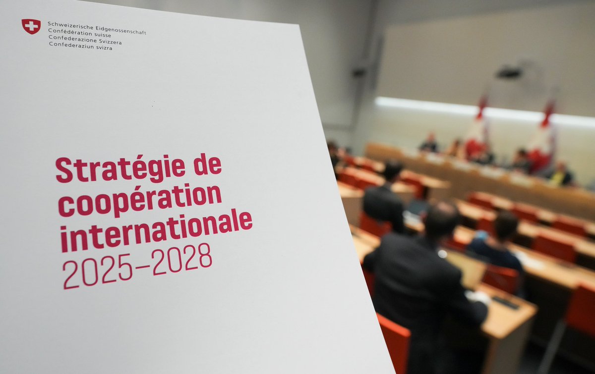 Chef_Komm_Eda's tweet photo. Le Conseil fédéral a présenté sa stratégie 2025-2028 pour la coopération internationale.

Elle est conçue pour être flexible afin de répondre efficacement aux crises actuelles, en ciblant en priorité les régions où les populations en ont le plus besoin.

ℹ️https://t.co/6rOrDoYQFd https://t.co/a0qocPDmDo