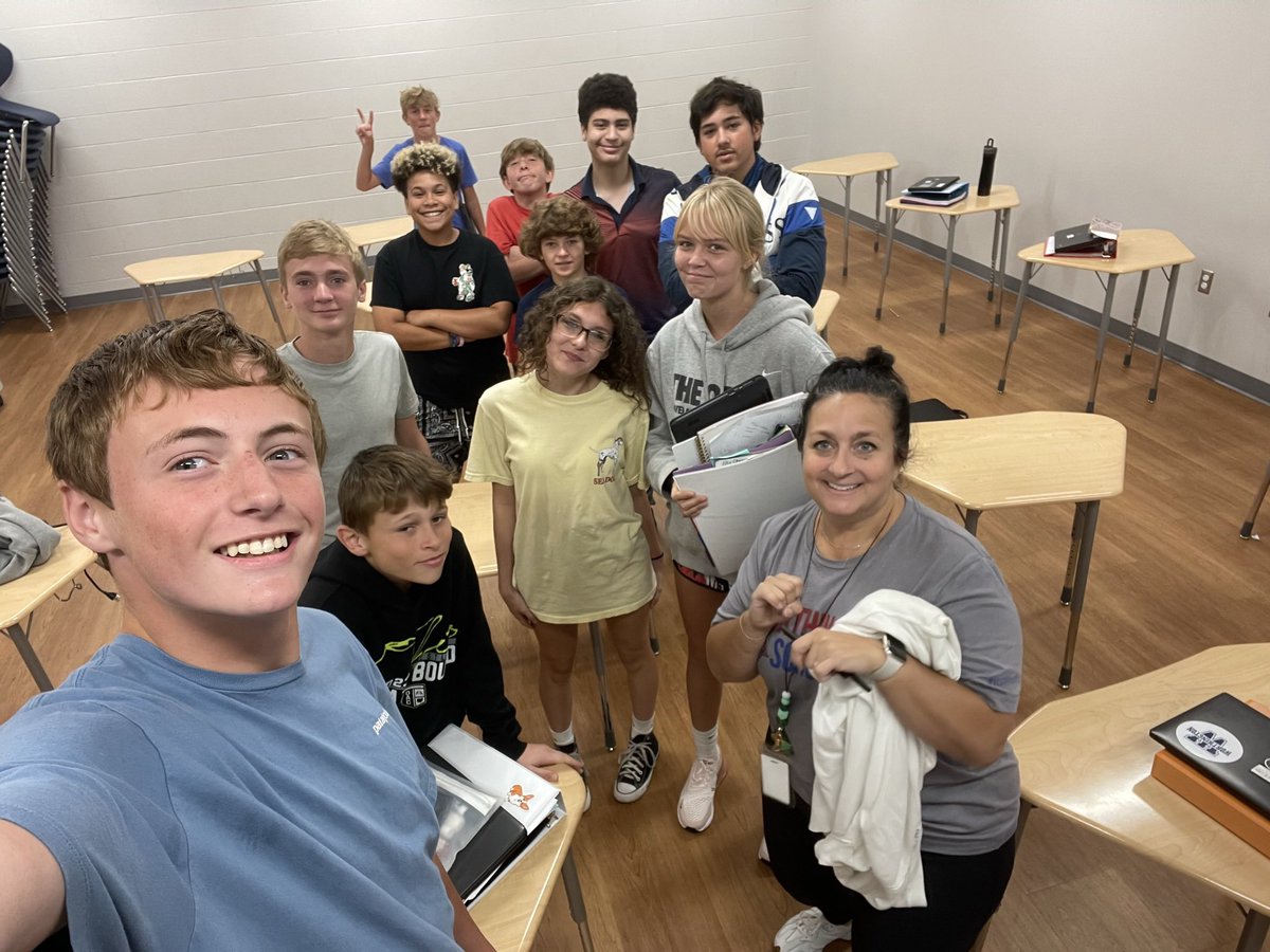 happyheise's tweet photo. These kids! 💙🖤🐺 
1st Day——>Last Day 
@WKHSWolves you are getting some good ones! #ItsWorthIt @wcsdistrict @McCordMiddle https://t.co/jHTYepJDmZ