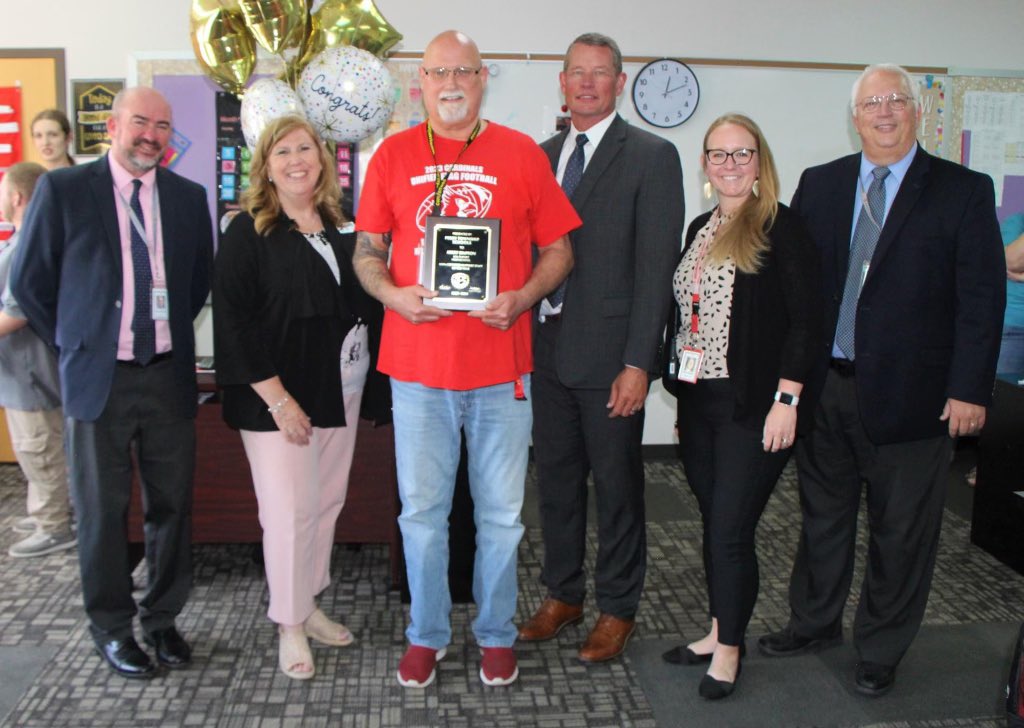 A real pleasure recognizing our Perry Township teacher of the year and support staff person of the year. Both of these individuals go above and beyond to support  our students in and out of the classroom. Thank you Mr. Simpson and Mrs. Piersall!