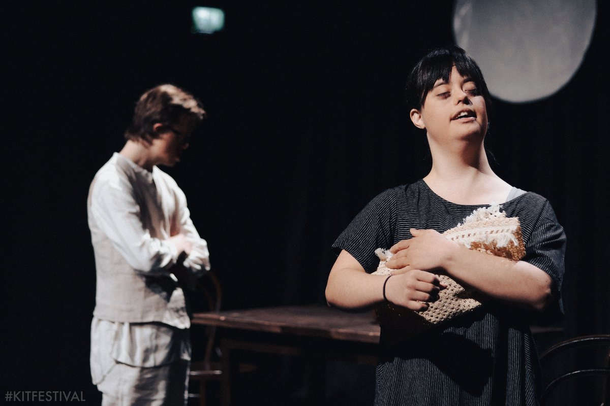 🔴FESTIVAL #DIVERSASPERSPECTIVAS🔴

🔸BODAS DE SANGRE🔸
👉 <a href="/luna_tramoya/">Escena Luna_Tramoya</a> 

🎭 Drama en tres actos en el que el destino de los personajes está marcado por una fuerza sobrenatural que les arrastra a un trágico final.

📅 24, 25 (20h) y 26 (19h) de mayo.
+ bit.ly/3U89Uko