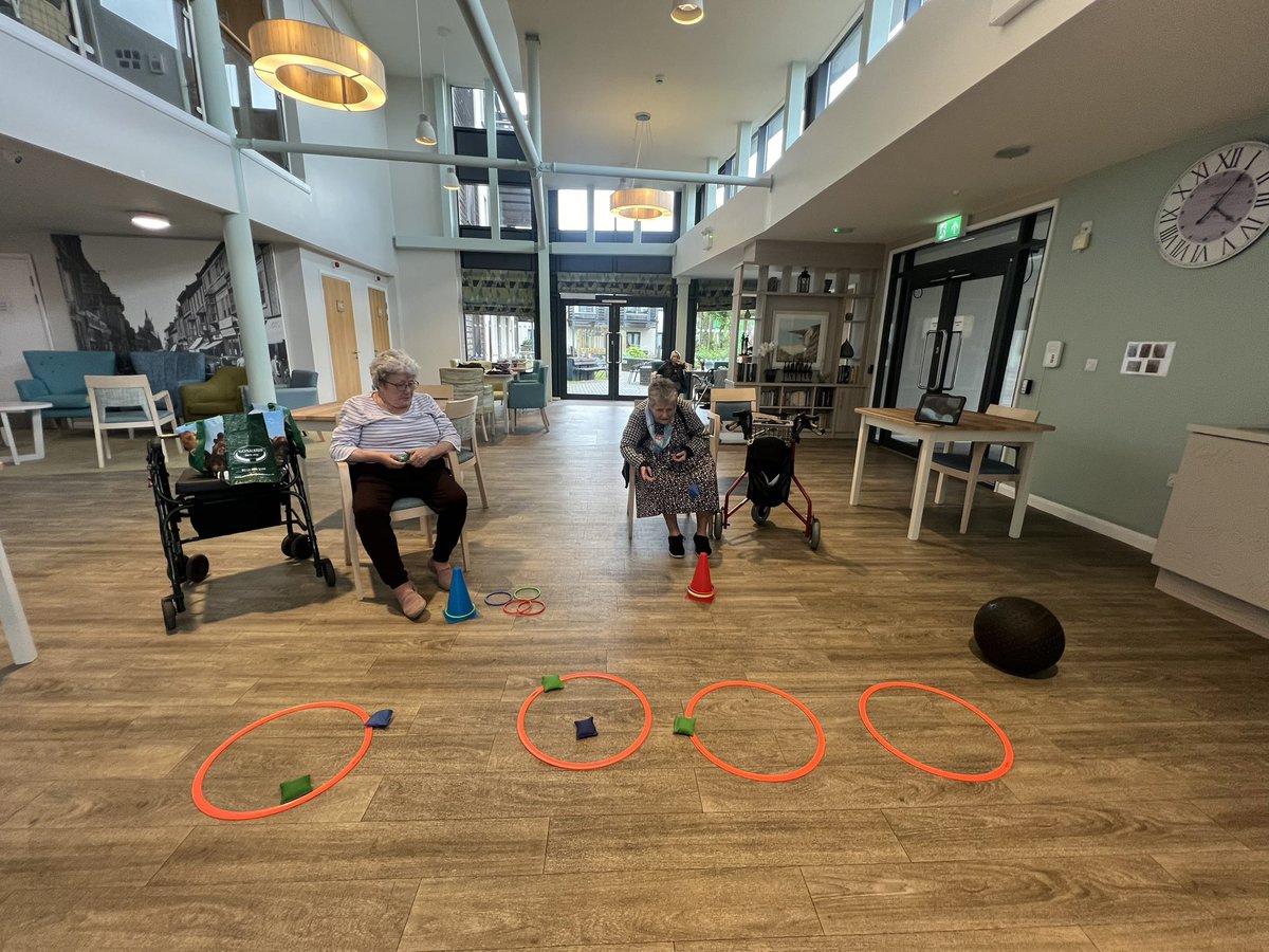 Gladstone Gouse Fitness Class this afternoon 💪🏋️‍♀️ #seatedexercise #seatedworkout #fitnessmotivation #fitnessjourney #communityfitness #gladstonehouse