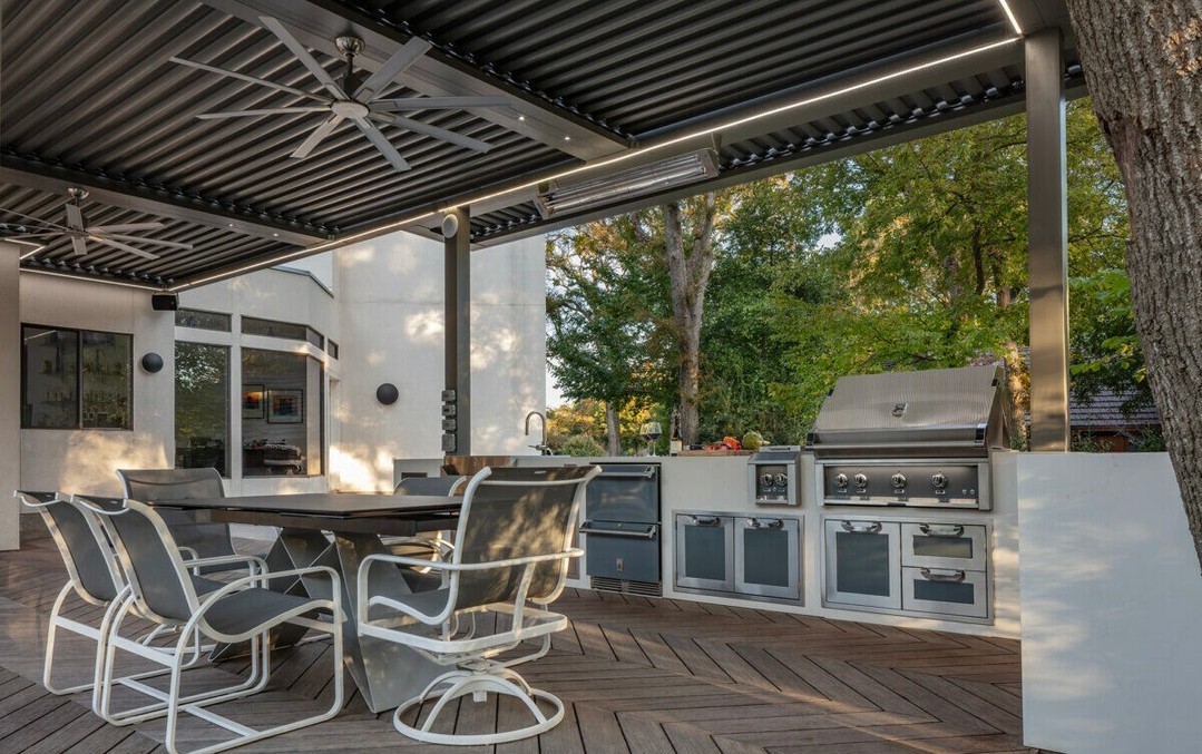 The dream patio made reality with Hestan ✨
📷: @bonicklandscaping