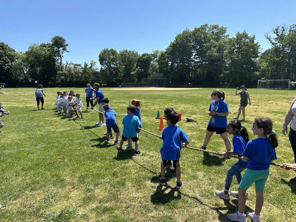 Ended our day with 2nd grade Field Day! Thank you to <a href="/SearingtownPE/">Searingtown Elementary Physical Education</a> for organizing this fun-filled day for our Scotties! #WeAreHerricks <a href="/HerricksSchools/">Herricks Schools</a>