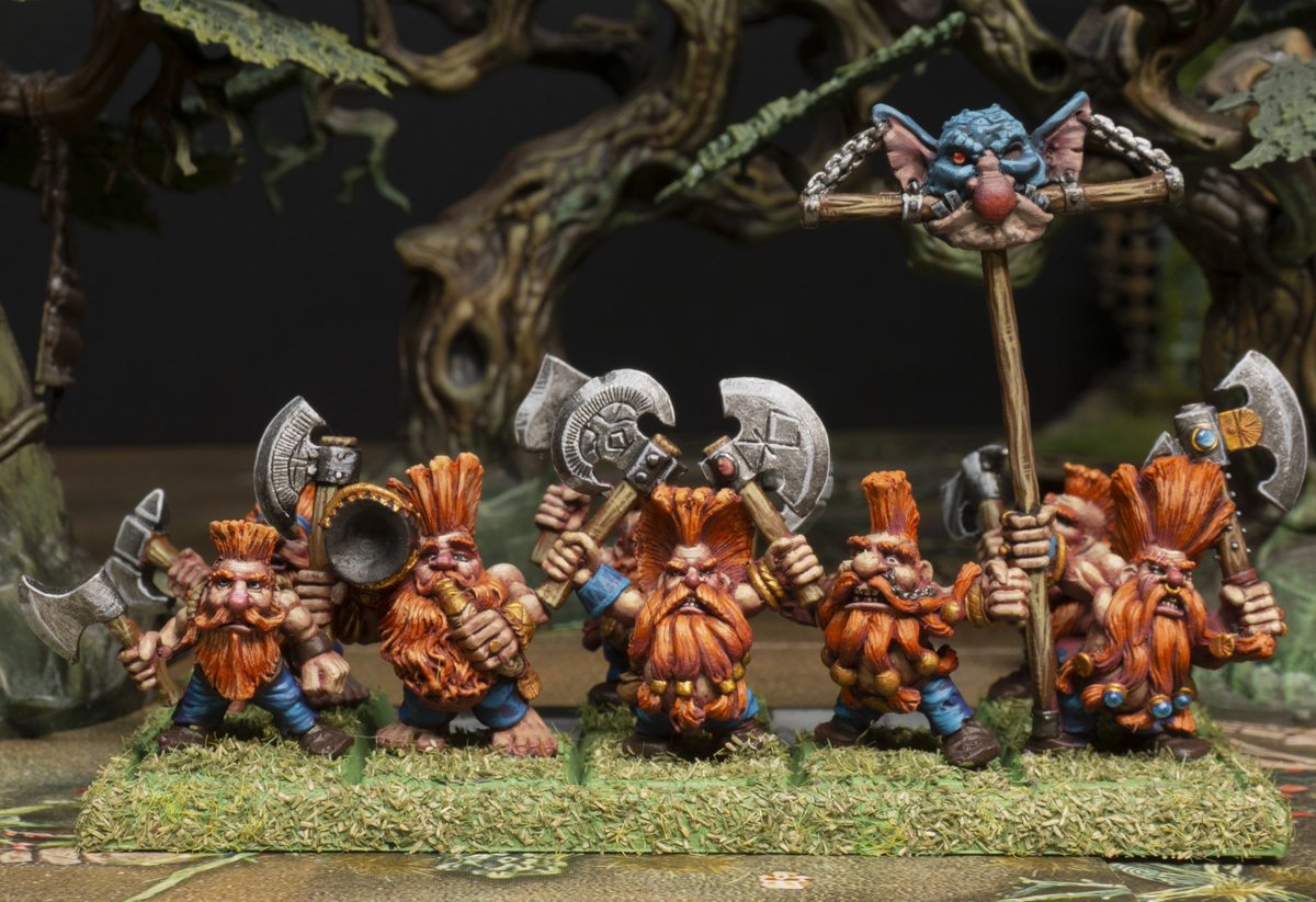 These are some of the very firsts models I ever get of warhammer, repainted a year ago and ready to be my first TOW army when they release the Dwarves 🔥

#warhammercommunity #theoldworld
