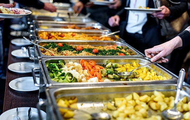NowlanAnn's tweet photo. Our corporate catering services are designed to please diverse palates while providing nutritious options that keep your team energized and focused. Elevate your office gatherings with our wholesome, Southern-inspired meals. https://t.co/HUNa9Js9EP https://t.co/rorRGfTz0A