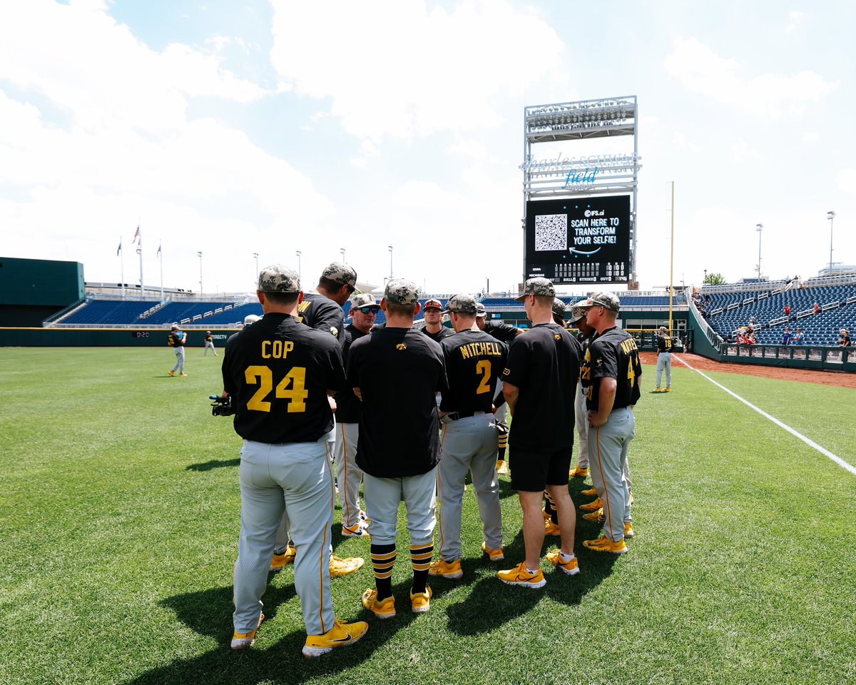 B1G Business 💼 @UIBaseball x #Hawkeyes