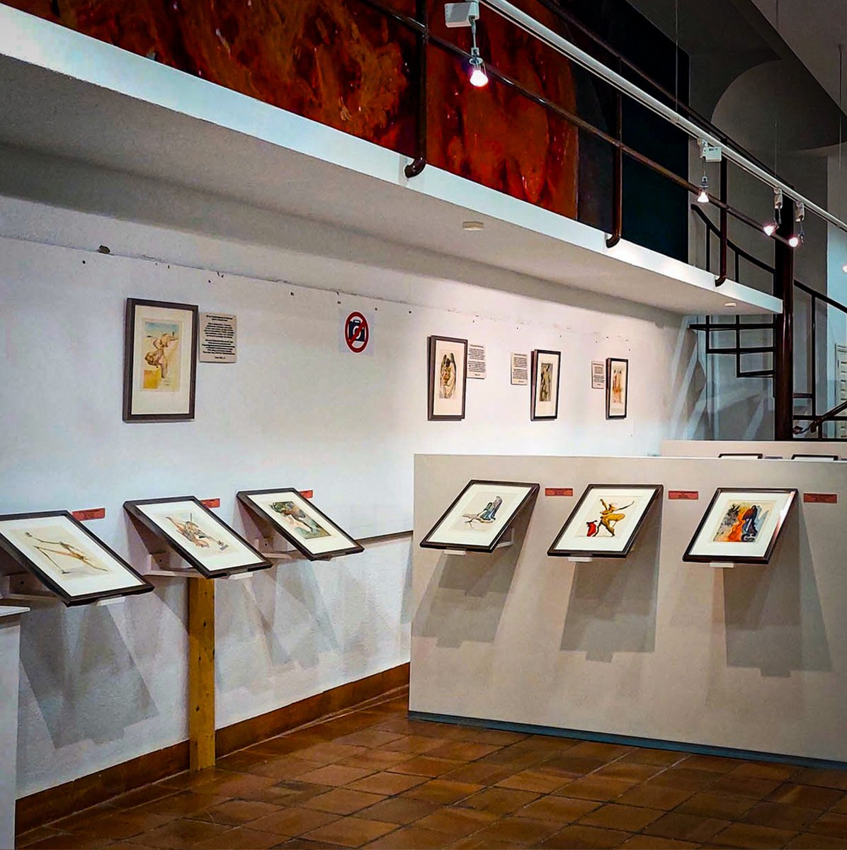 ¿Conoces el @MuseoCasaBolas? Se encuentra en #ArandadeDuero y cuenta con una colección de grabados de Dalí sobre La Divina Comedia de Dante, de gran calidad artística. Además, alberga pinturas de la colección privada de Félix Cañada. #Riberate #LaRiberadeTodos