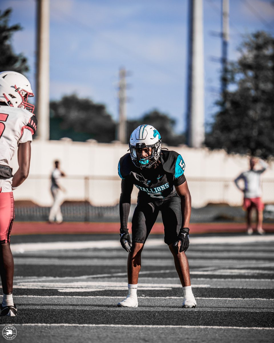 noah5__'s tweet image. Senior szn otw, Keep sleepin #staterun 💯