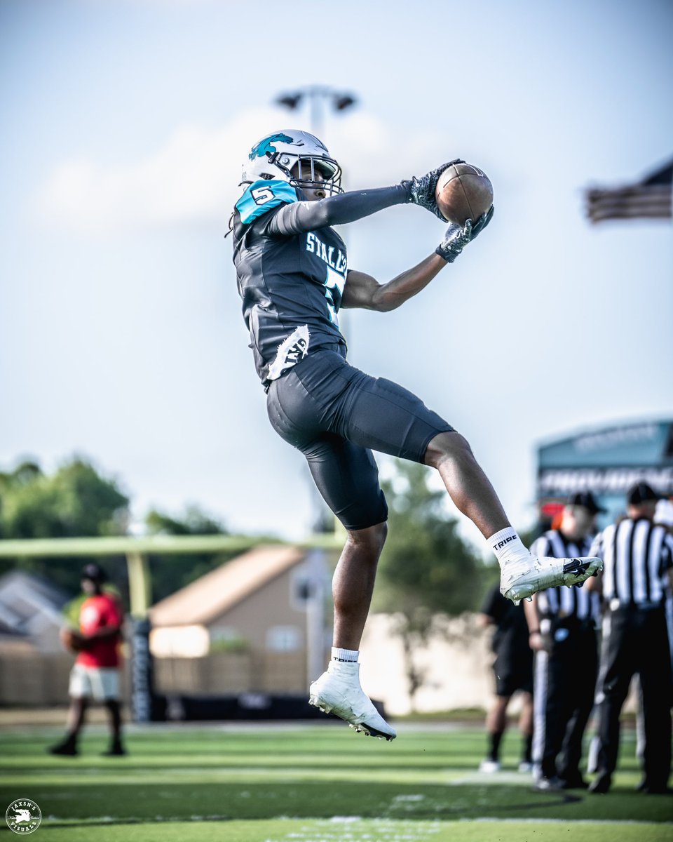 noah5__'s tweet image. Senior szn otw, Keep sleepin #staterun 💯